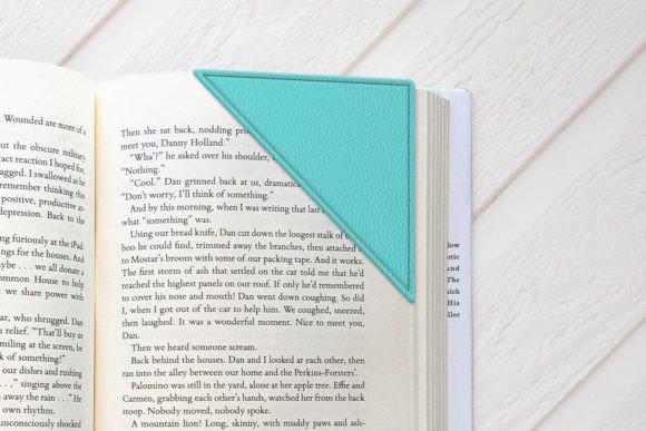No Fray Fabric Corner Bookmark ITH: A Stitcher's Review